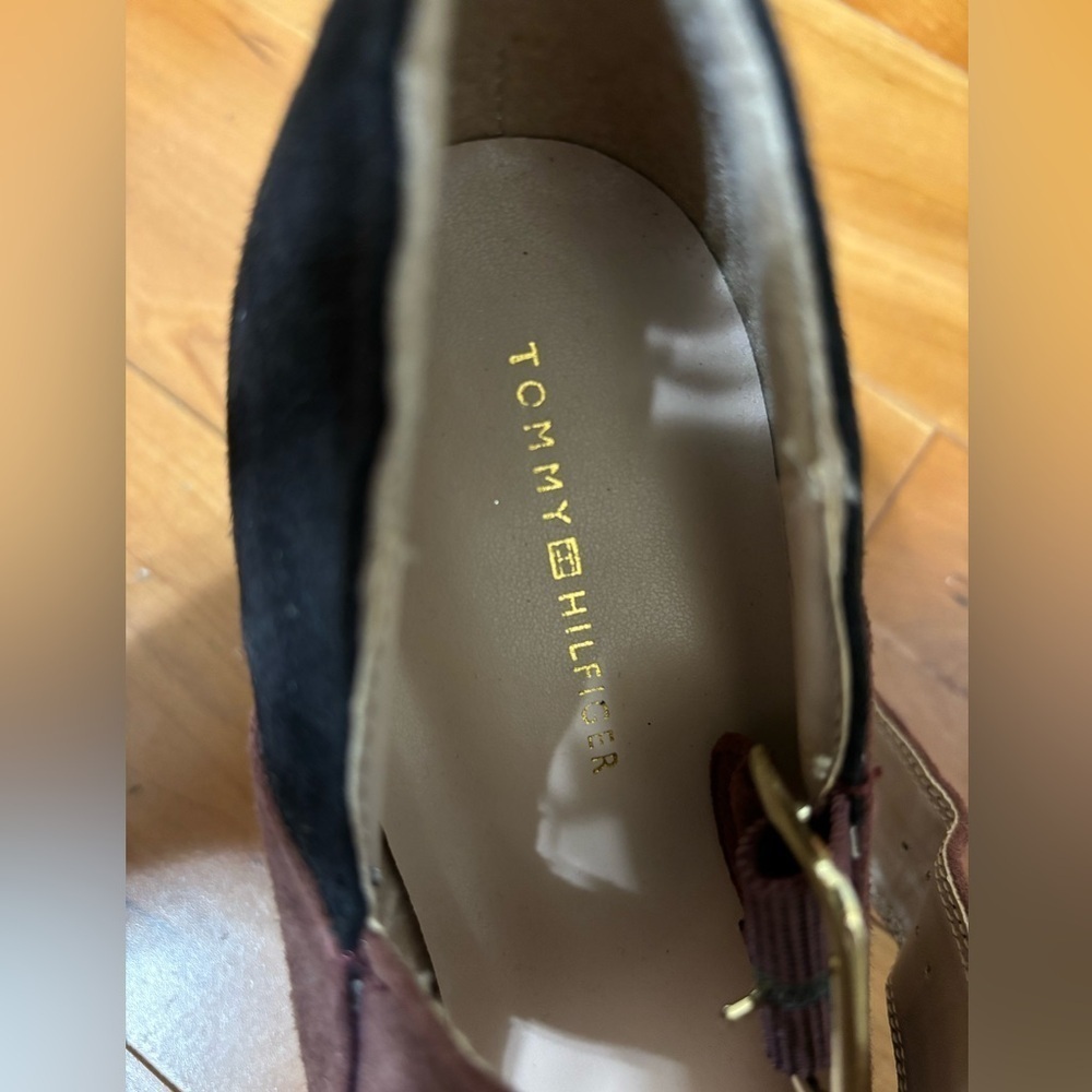 Tommy Hilfiger heels - Picture 3 of 3